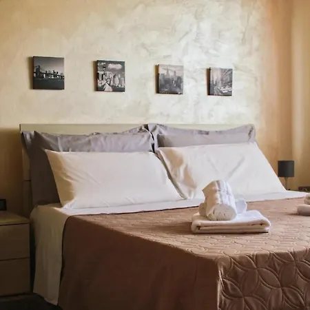 Tuscan Welcome - Elegant With Balcony