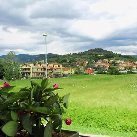 Apartment Tuscan Welcome - Elegant With Balcony