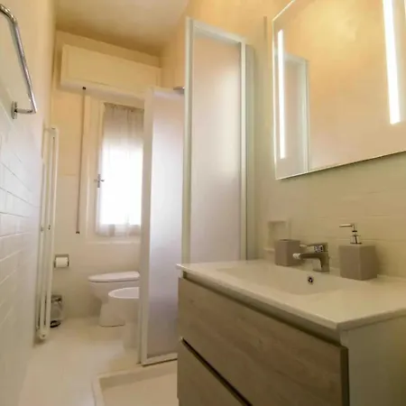 Apartament Tuscan Welcome - Elegant With Balcony